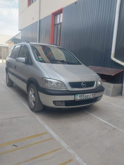 Опель зафираааав