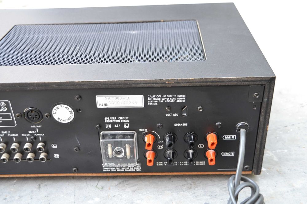 Amplificator Technics SA-300