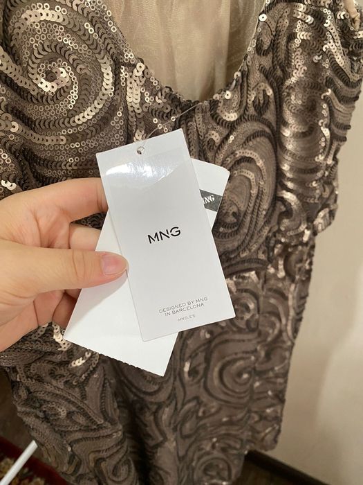 Mango Новое платье продам
