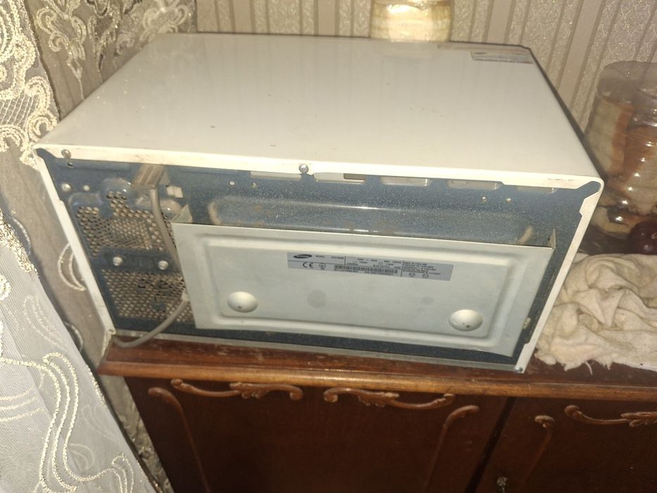 Микроволновка на запчасти