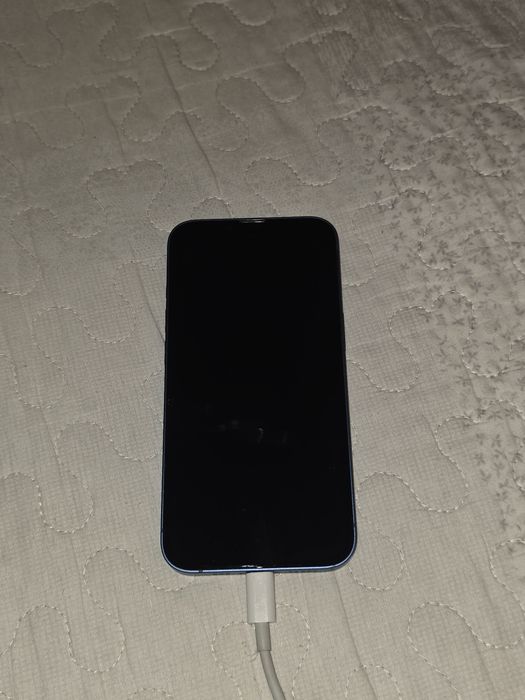 IPhone 13 В добро състояние