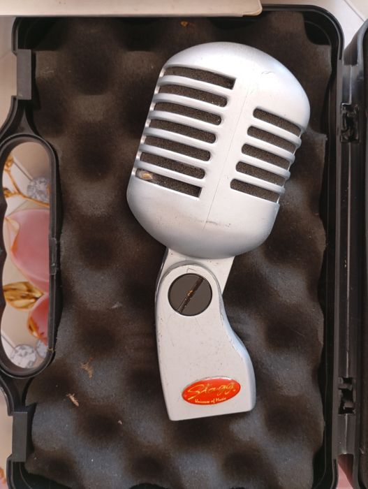 Звуковая карта. Микрафон пульт для микрафона и переходник для видео