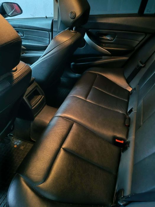 BMW seria 3 f30  anul 2012