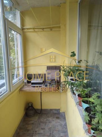 Дава се под наем Двустаен апартамент в Варна, Левски - 65 кв.м за 548.25 € - Снимка #3