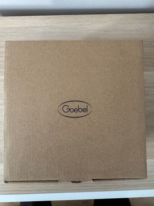 Порцеланова фигура жаба Goebel / FIGURINE PRINCE - POP ART Britto