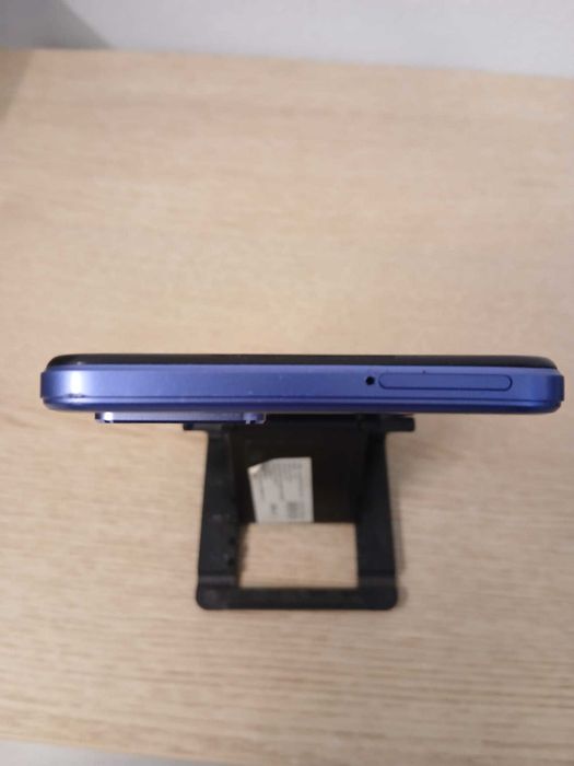 Telefon Smart Vivo Y21 (V2111) Metallic Blue, 4GB + 1GB RAM, Capacitate de Stocare 64GB
