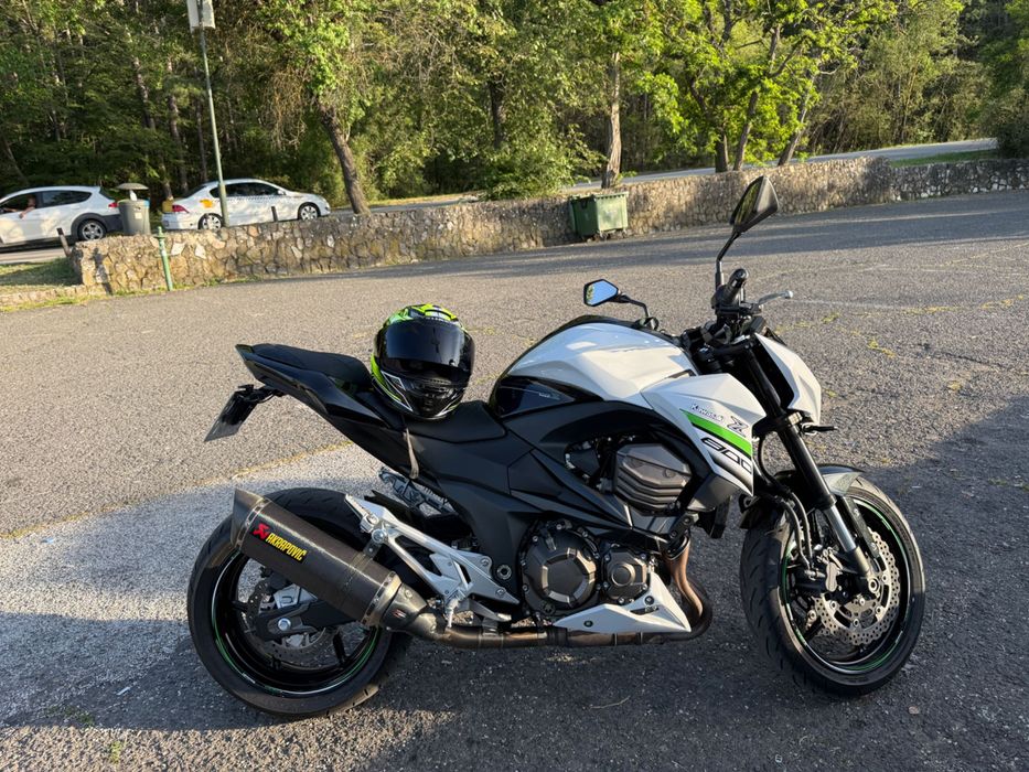 Мотоциклет Kawasaki Z800