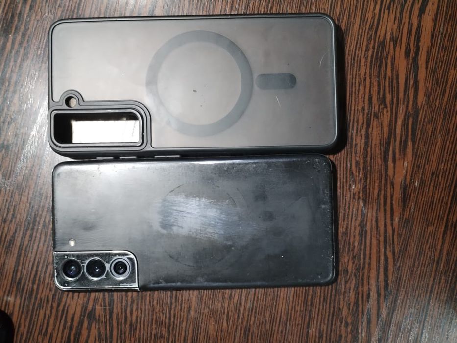 Продам телефон Самсунг с21 5G