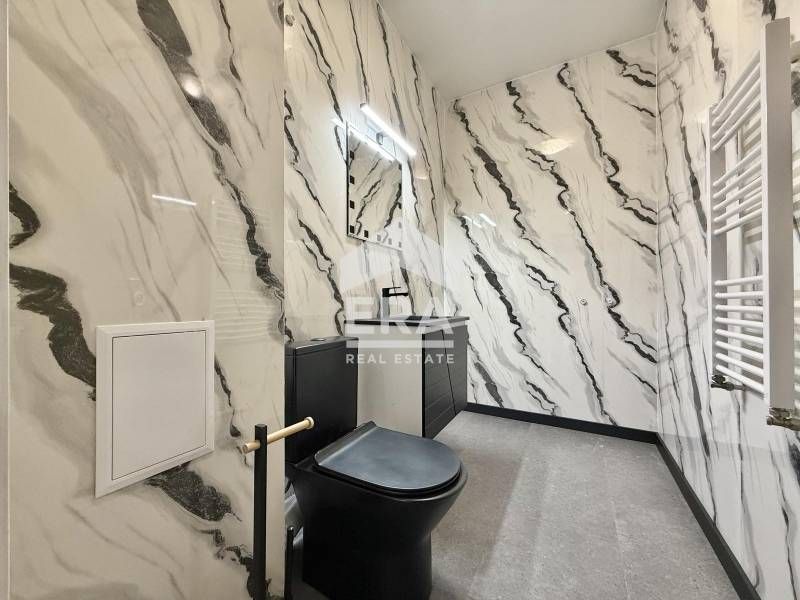 Дава се под наем Офис в София, Лозенец - 70 кв.м за 850 € - Снимка #2