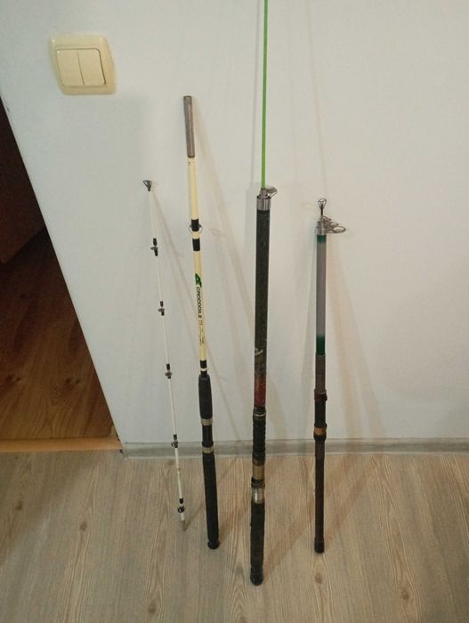 Ретро въдици ,готови за риболов