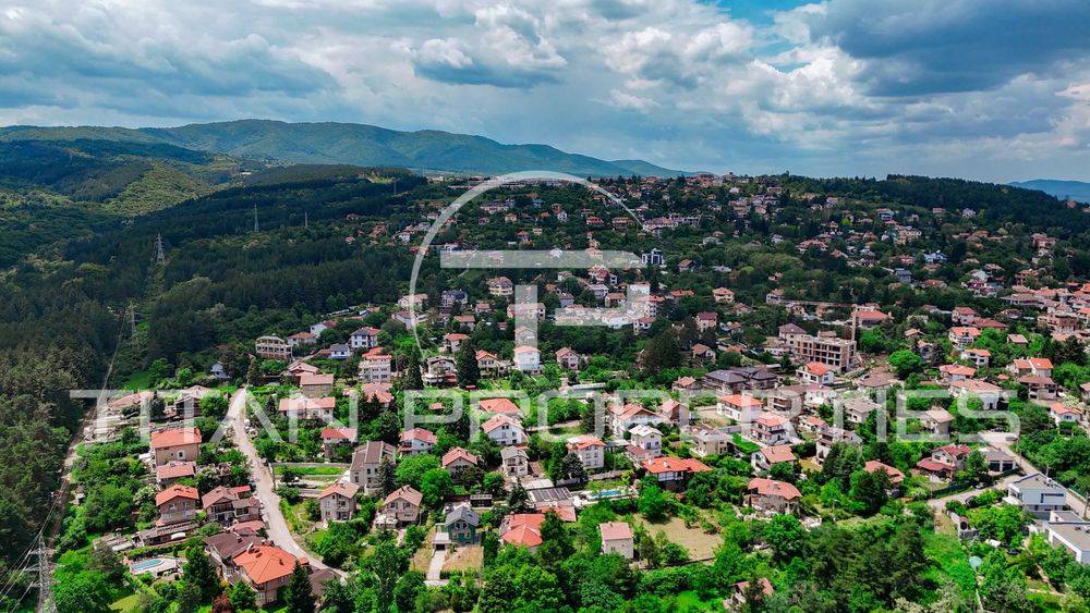 Парцел за продажба в.з Горна Баня