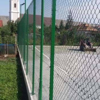 Construim garduri din sipca metalica, tabla cutata, plasa bordurata