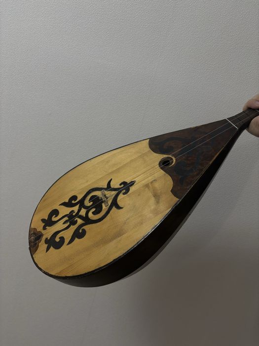 Продается домбыра