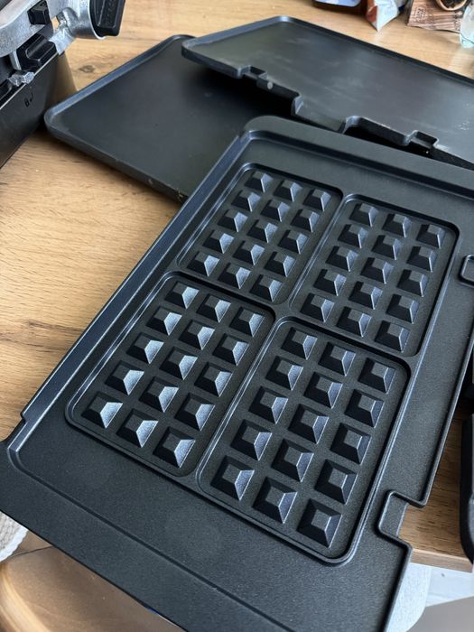 Электрогриль DeLonghi