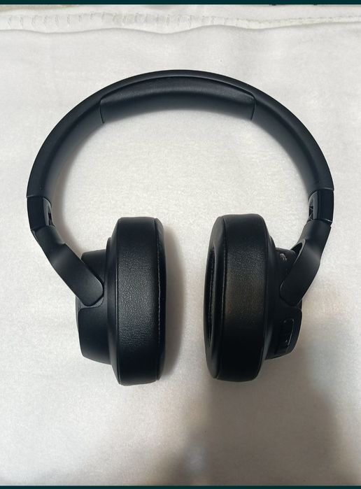 Продам наушники JBL 710BT