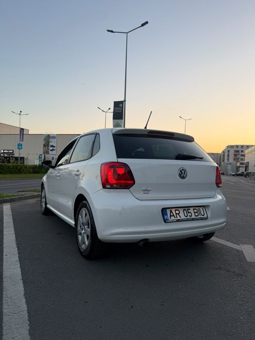 VOLKSWAGEN Polo 2010 — imagine 4