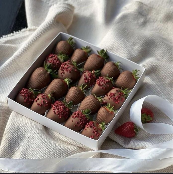 Клубника құлпынай шоколаде Шымкент