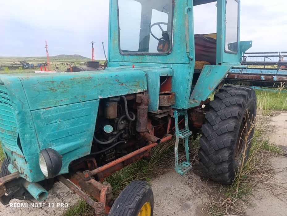 Трактор т 25            .