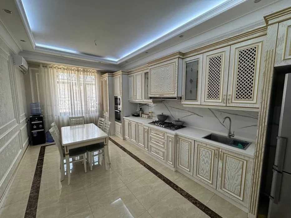 Большая квартира на срочную продажу, цена снижена рыночной цены ID05