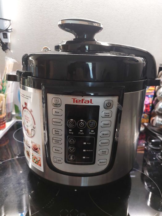 Мултикукър Tefal Fast & Delicious CY505EE0 – почти нов