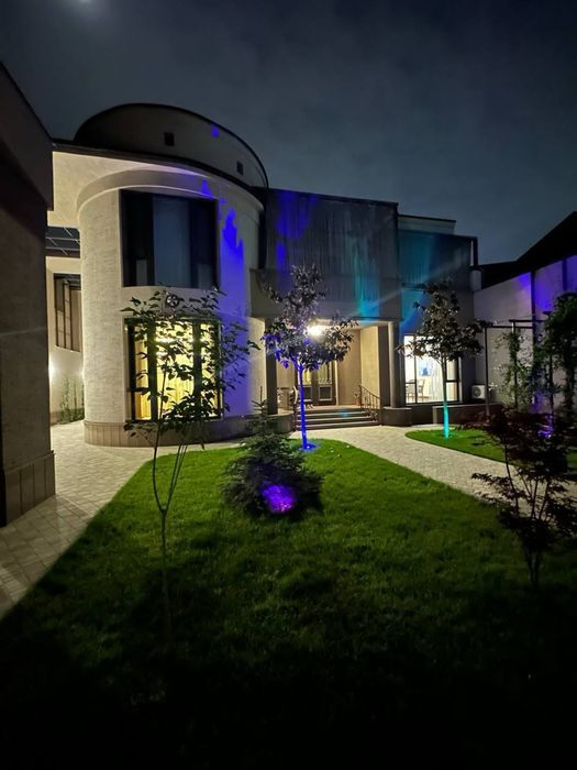 Дом Олтин Мерос махалля 750 м2