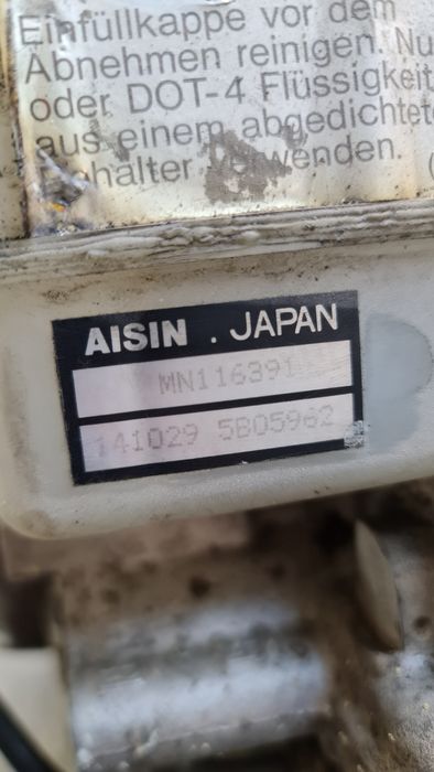 Pompa servo mitsubishi pajero 3