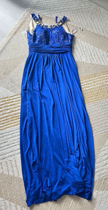 Отдам женские вещи и обувь