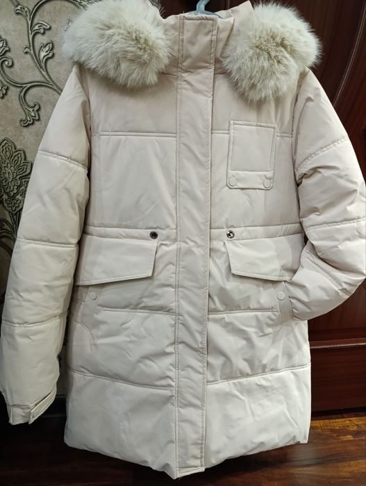 Ayolar uchun kurtka sotiladi