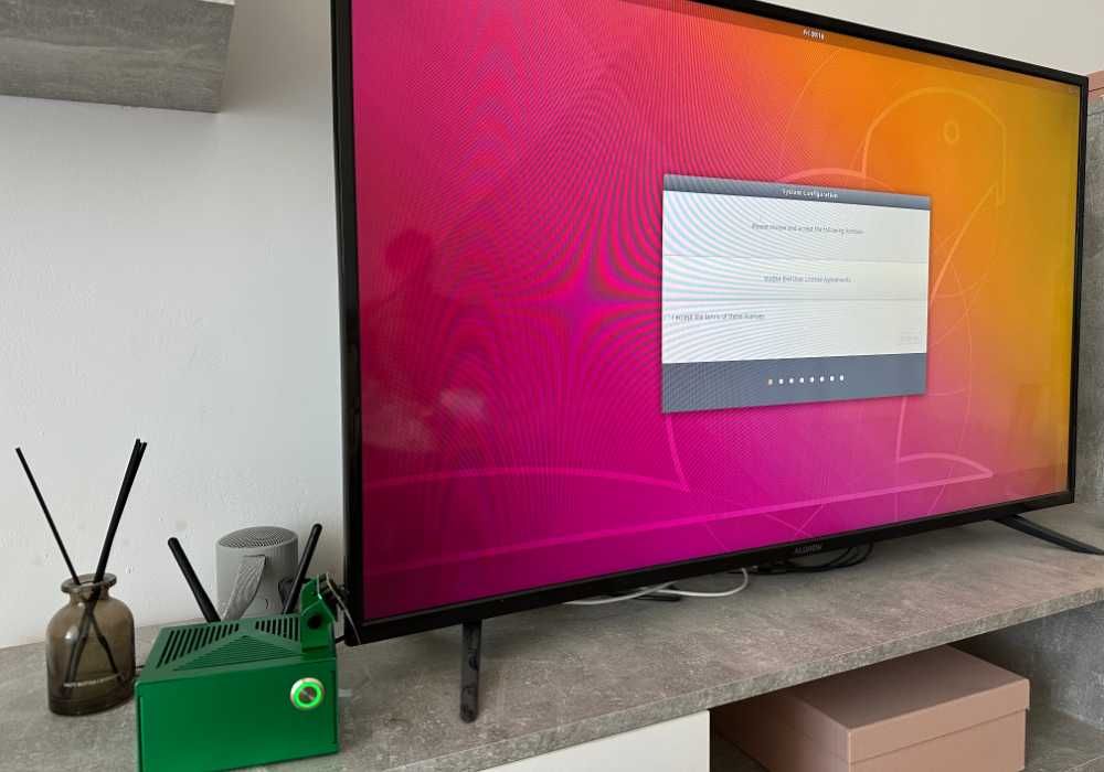 Kit dezvoltare NVIDIA Jetson Nano 4GB ca un Mac mini pentru AI
