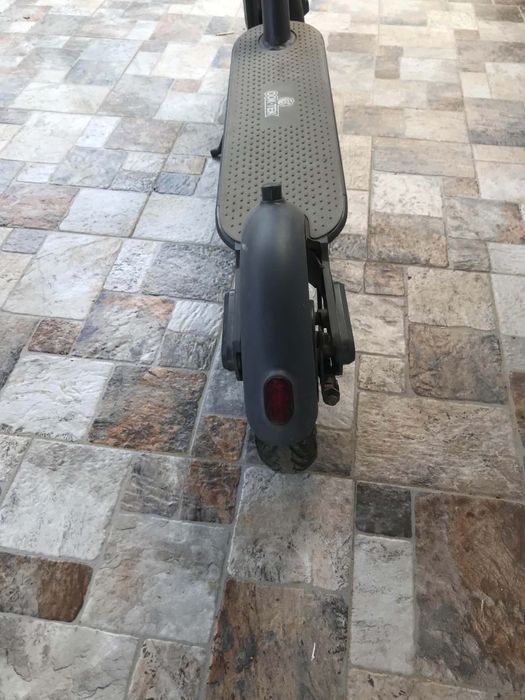 Vând trotinetă electrică