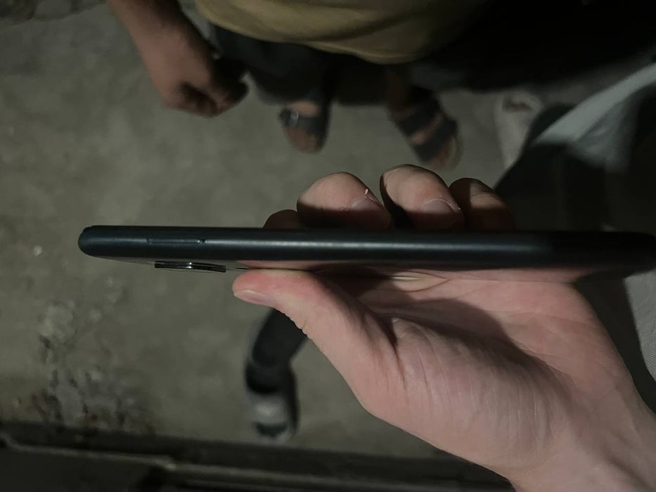 Toza telefon pasport kopiya beriladi