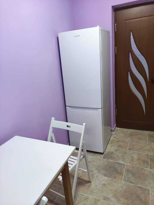 camera la curte de inchiriat