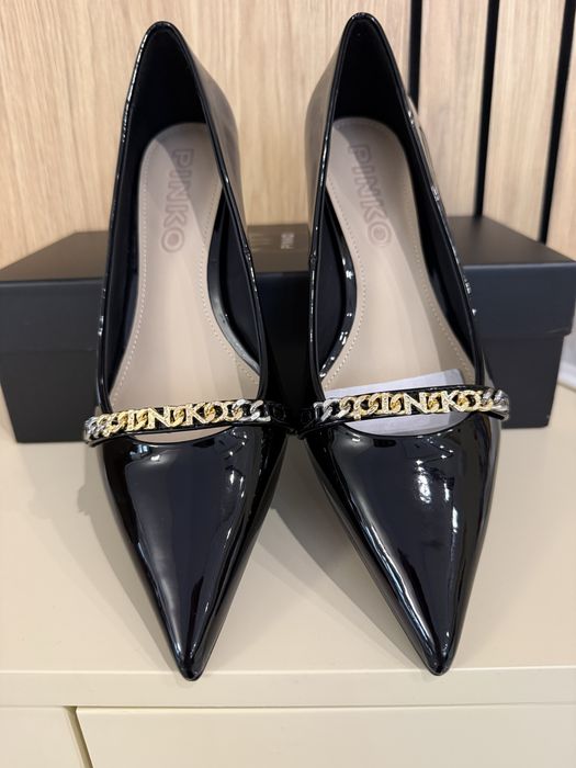 Нови официални обувки Pinko