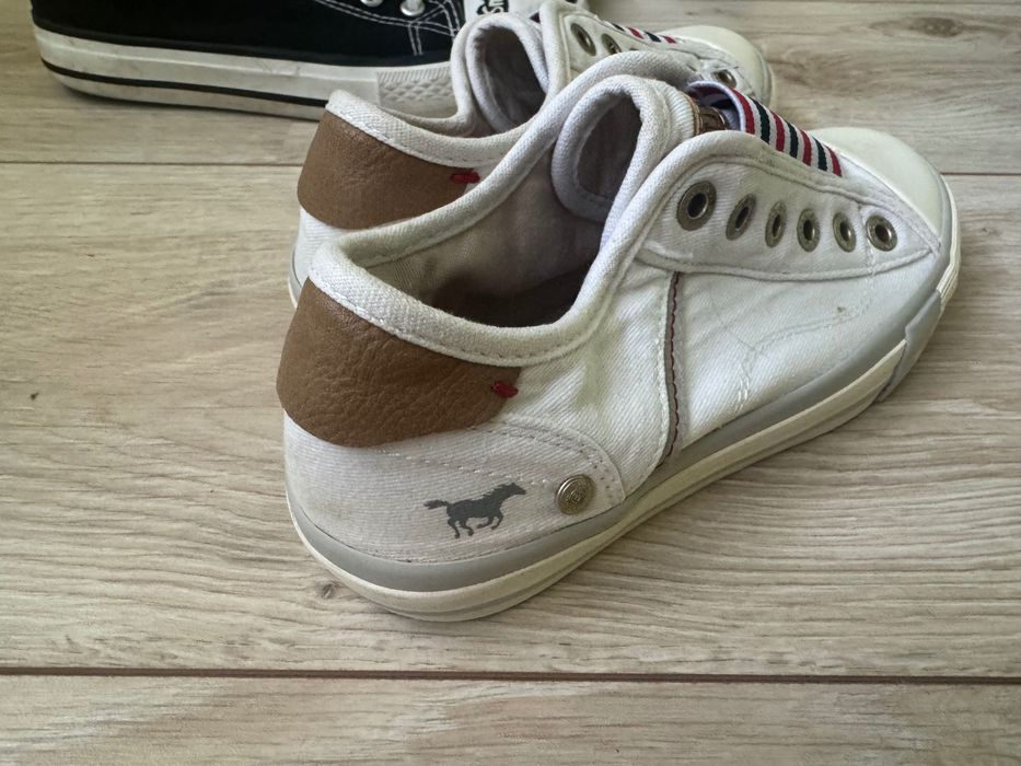Детски кецове Mat star и Mustang 35 и 32 номер