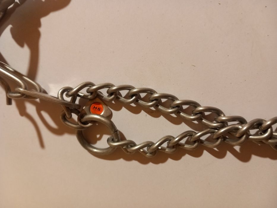 Zgarda forță, botnita și lesă câini