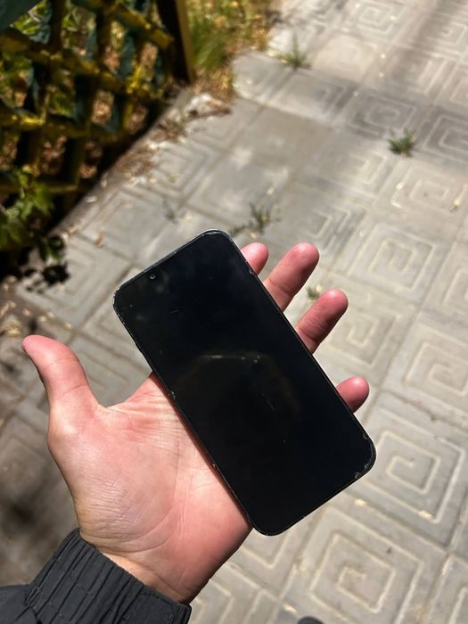 Айфон 13 на 256гб