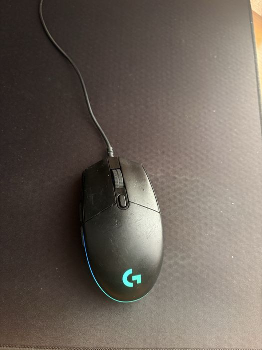 Продам игровую мышь logitech g102