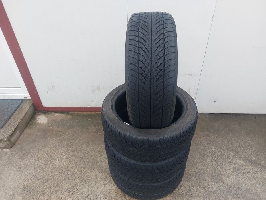 100 lei bucata! Set anvelope RUNFLAT M+S/IARNA 205 50 r17 Goodyear