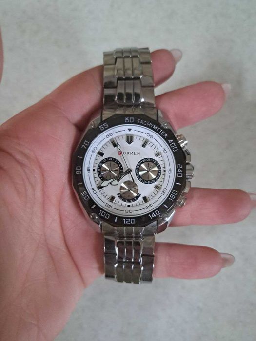 продам часы Curren
