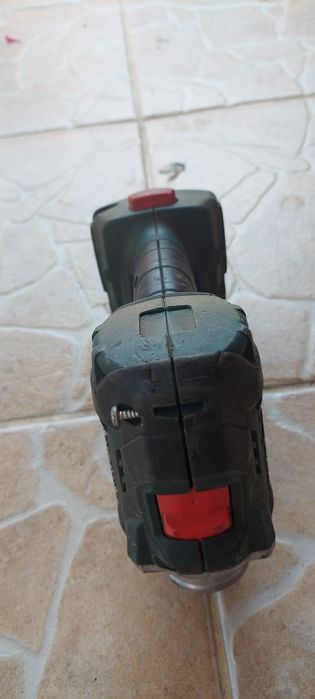 Masina de ansurubat Metabo bs 18 Brushless