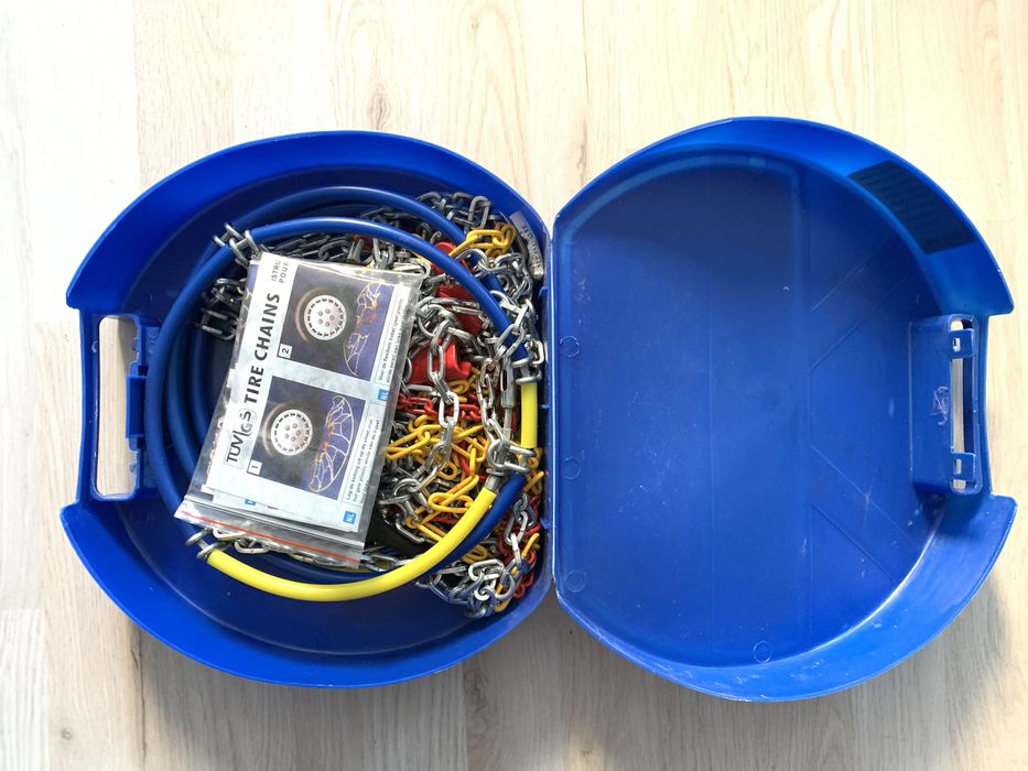 Вериги за сняг (нови) с транспортна кутия