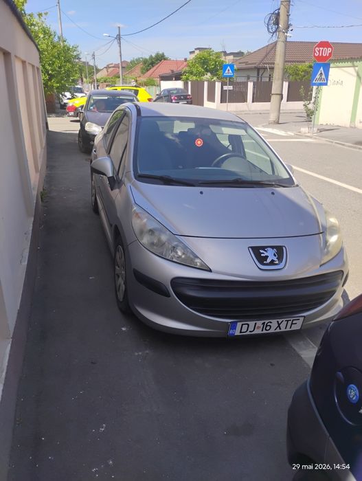 Peugeot 207,an 2008