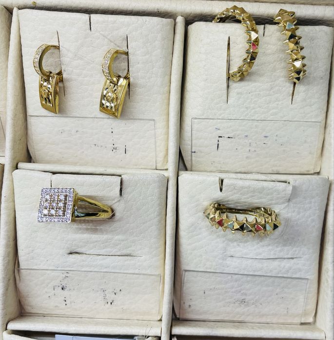 Продам золотые изделия