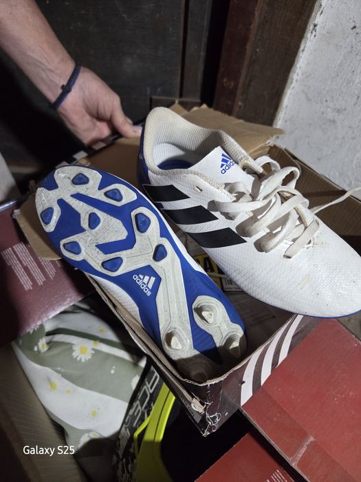 Детски бутонки Adidas