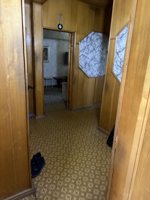 Продаю 4/3/4 Ц-5 Массив Киёт (Университет Журналистики)