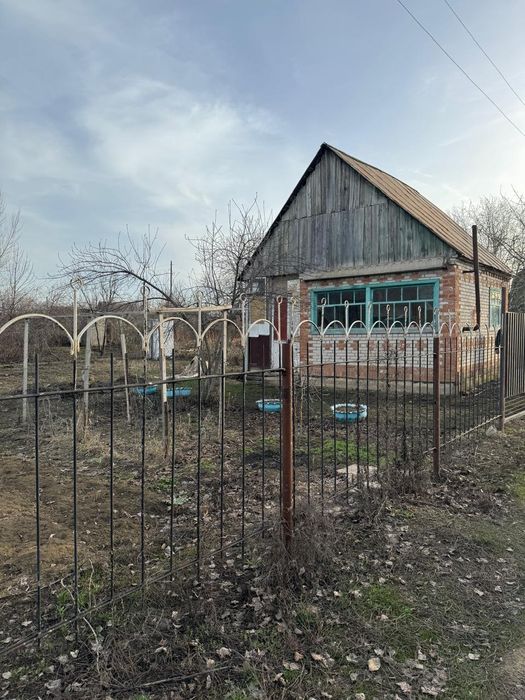 Продам дачу район меловые горки