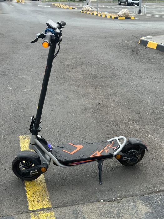 Trotineta kukirin A1