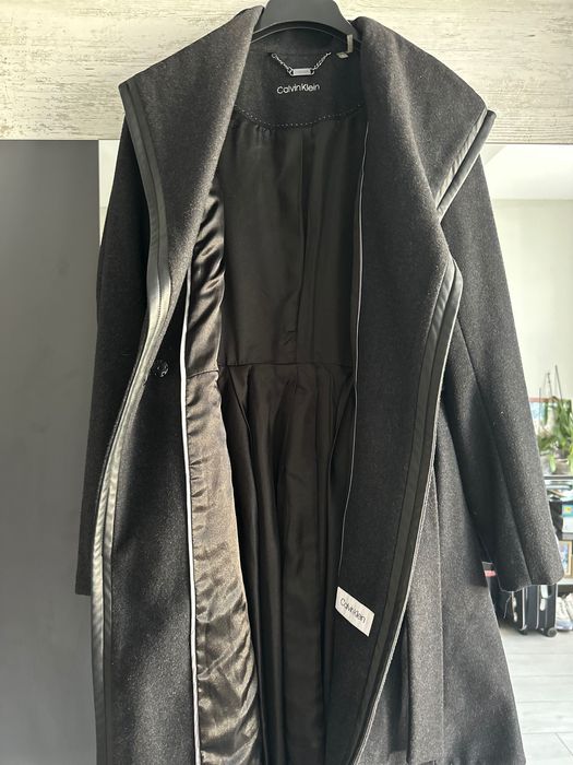 Дамско палто Calvin Klein