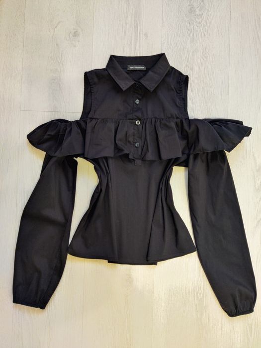 Camasa neagra cu volane