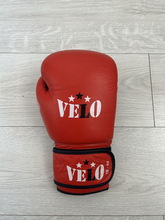 Боксерские перчаткий ВЕЛО